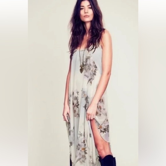 Free People Dresses & Skirts - Free People Intimately slip dress